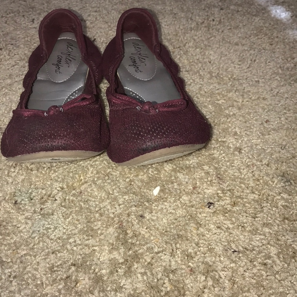 Maroon flats